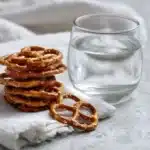 Weisse Schokolade Brezelknusper